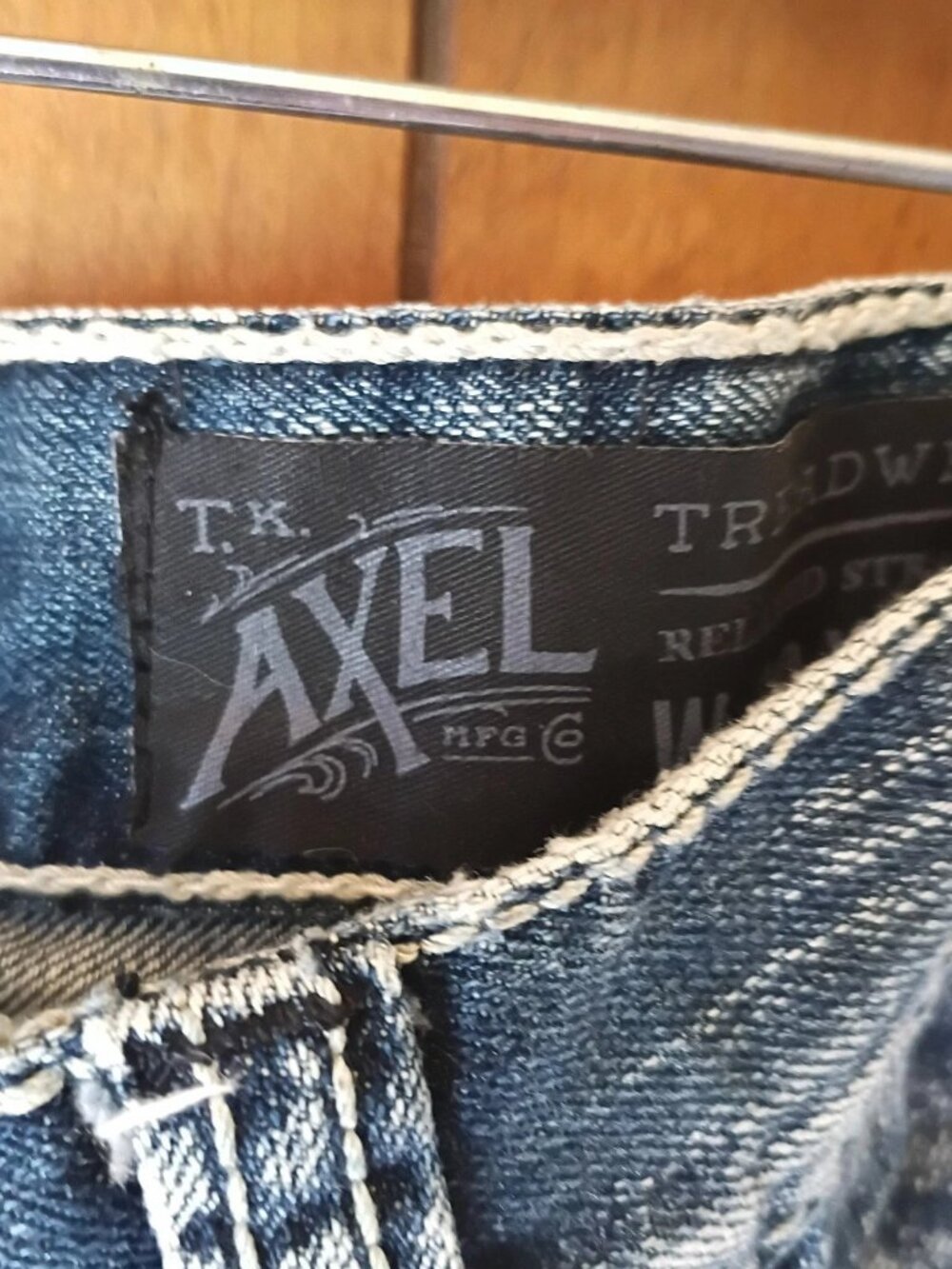 Axel Men’s Jeans 30x32 Relaxed Straight Leg Medium Wash Blue Denim - Picture 3 of 6